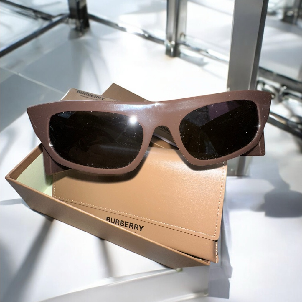 New Burberry Palmer Sunglasses Full Inclusion Box Cloth & Case Brown Gray Lens
